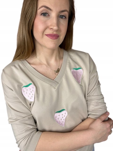 Bluzka dresowa rękaw 3/4 luźna haftowana haft truskawki słodka V Megi S/M Bluzka dresowa rękaw 3/4 luźna haftowana haft truskawki słodka V Megi S/M