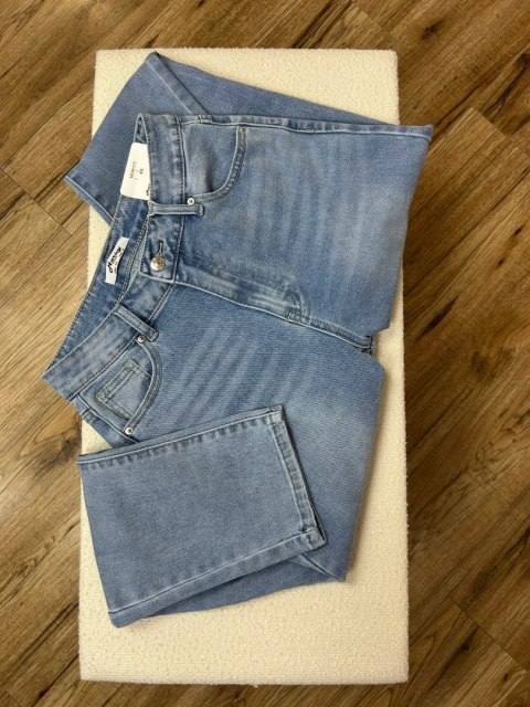 Klasyczne spodnie jeansowe mom fit jeans jeansy niebieskie Marivy M Klasyczne spodnie jeansowe mom fit jeans jeansy niebieskie Marivy M
