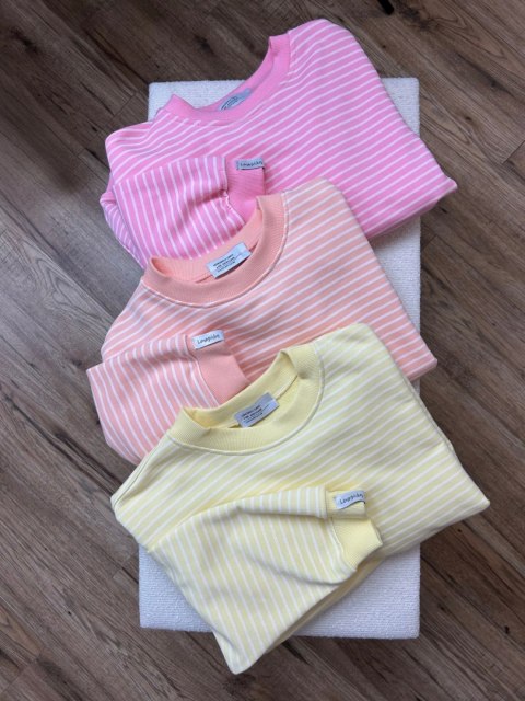 Luźna różowa bluza w paski oversize bawełniana polska produkcja Lenoshka Luźna różowa bluza w paski oversize bawełniana polska produkcja Lenoshka