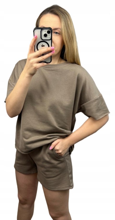 Fango komplet dresowy bawełniany krótki rękaw luźny szorty bluza Azara Fango komplet dresowy bawełniany krótki rękaw luźny szorty bluza Azara