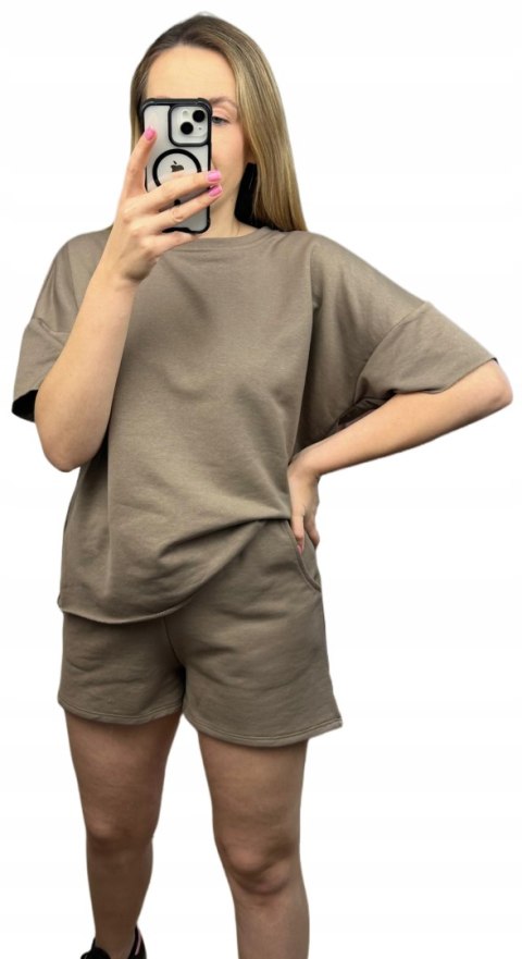Fango komplet dresowy bawełniany krótki rękaw luźny szorty bluza Azara Fango komplet dresowy bawełniany krótki rękaw luźny szorty bluza Azara