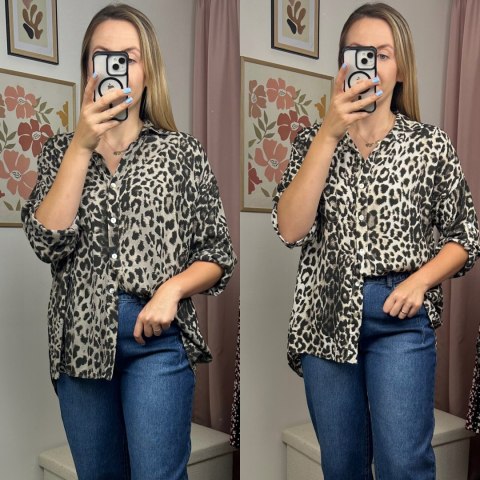 Luźna koszula w panterkę cętki 100% wiskoza wywijane rękawy jasny beż - LEO TOUCH Luźna koszula w panterkę cętki 100% wiskoza wywijane rękawy jasny beż - LEO TOUCH