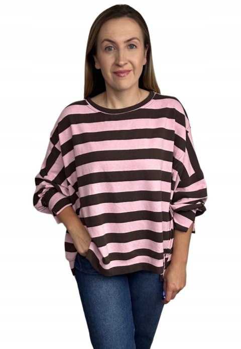 Oversize bluza dzianinowa luźna poziome paski z rozcięciami brąz róż Azara - COZY STRIPES Oversize bluza dzianinowa luźna poziome paski z rozcięciami brąz róż Azara - COZY STRIPES