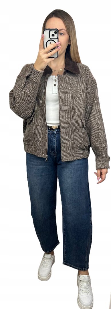 Kurtka bomberka w jodełkę brązowa beżowa oversize Wiya- COZY STYLE