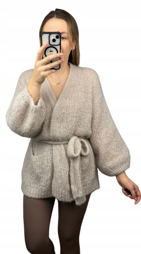 Sweter kardigan z wiązaniem w pasie moher moherowy kieszenie jasny beż- NUVOLA