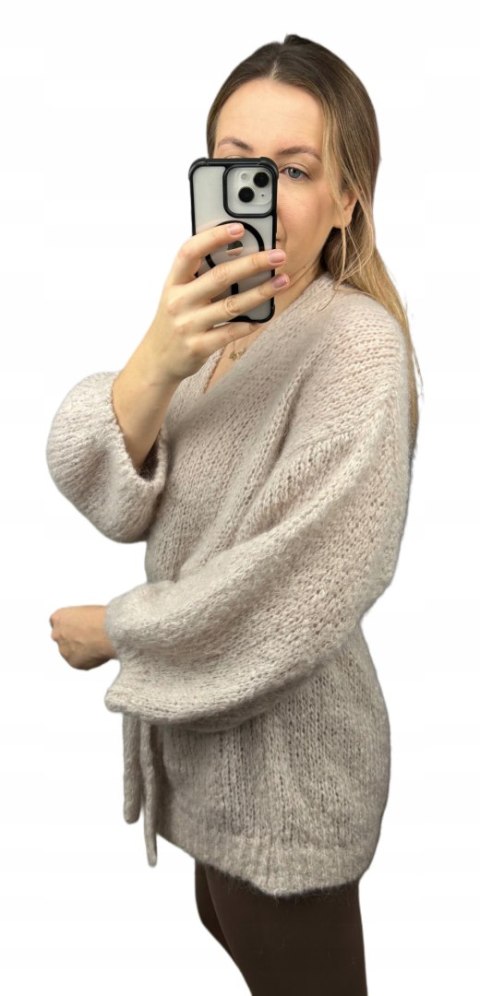 Sweter kardigan z wiązaniem w pasie moher moherowy kieszenie jasny beż- NUVOLA