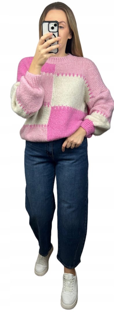 Sweter oversize bufiaste rękawy luźny patch wzorzysty różowy śmietanka- PATCHY