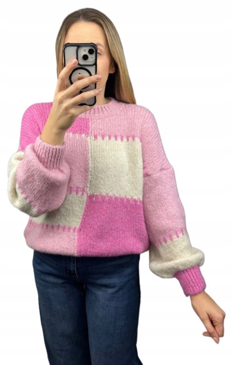 Sweter oversize bufiaste rękawy luźny patch wzorzysty różowy śmietanka- PATCHY