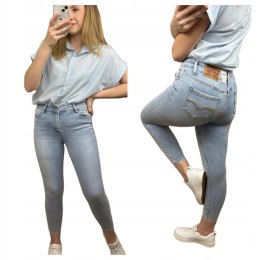 Jeansy skinny niebieskie dopasowane rurki wiosna jasny jeans M.Sara 31