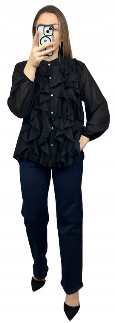 stylizacja czarna koszula RUBINA i jeansy