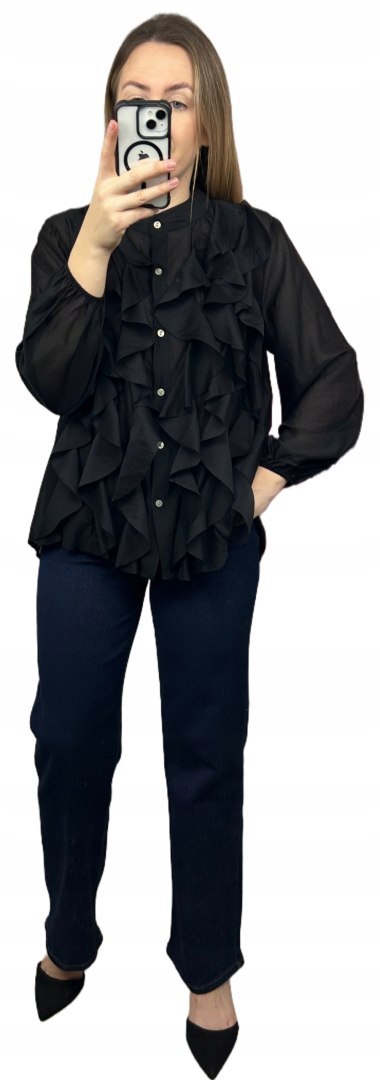 stylizacja czarna koszula RUBINA i jeansy