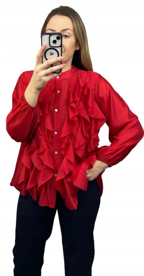 detal materiału koszuli RUBINA czerwona