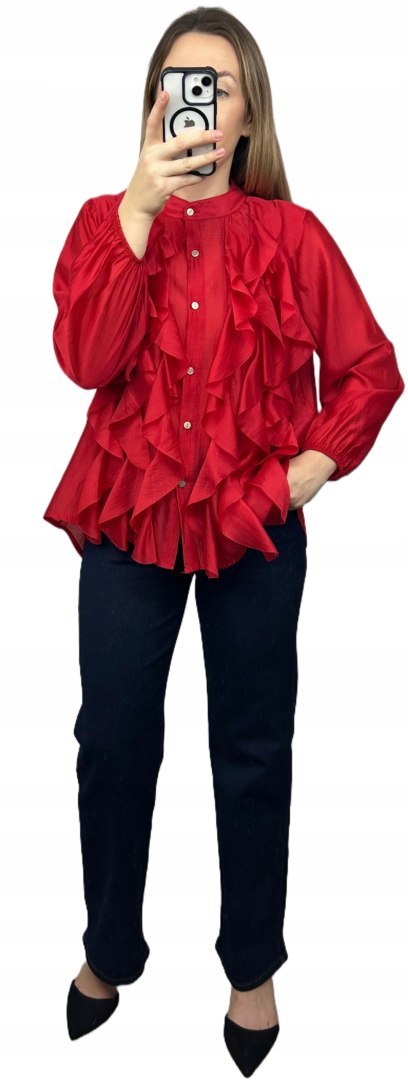 stylizacja czerwona koszula RUBINA i jeansyz