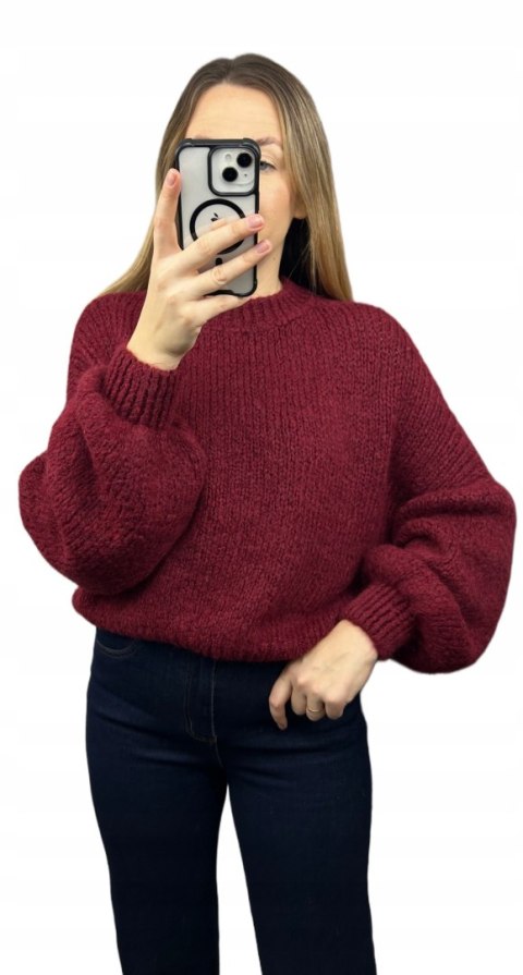 bordowy sweter CLOUDY z bufiastymi rękawami przód