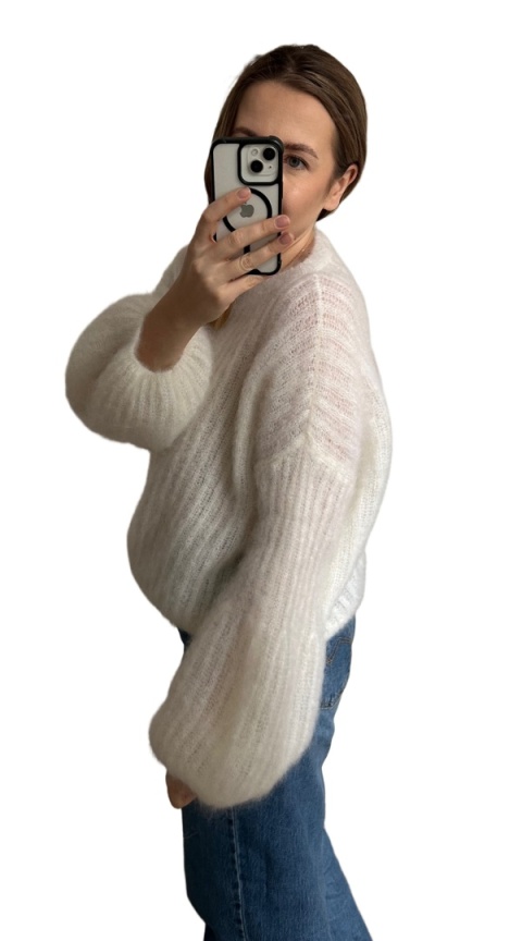 sweter 81% kid moher SOFT BELL śmietanka bokiem