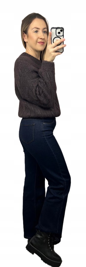 sweter z warkoczami czekoladowy bok