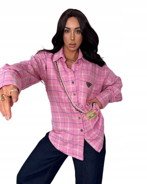 Koszula flanelowa LA MILLA różowa krata – stylizacja z czarnymi spodniami