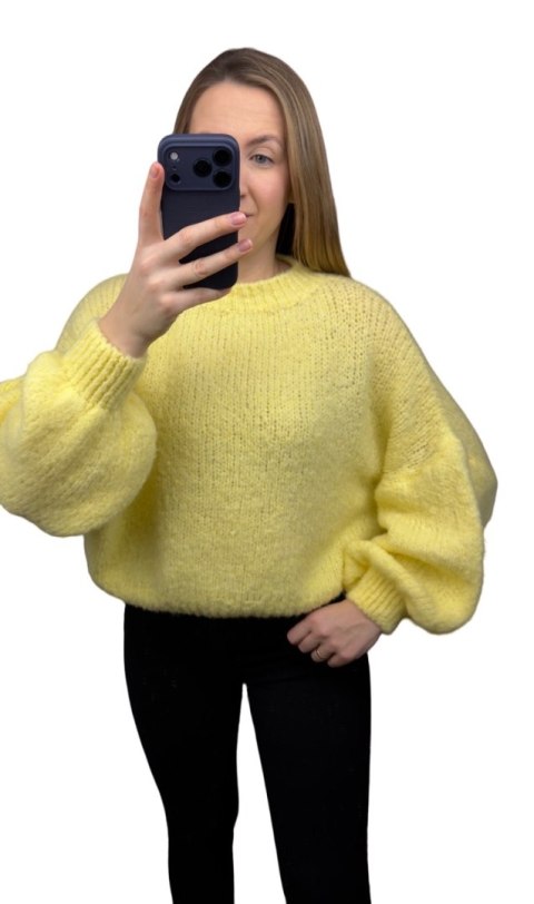 Sweter oversize żółty pastelowy bufiaste rękawy chmurka 12% kid moher wełna- CLOUDY