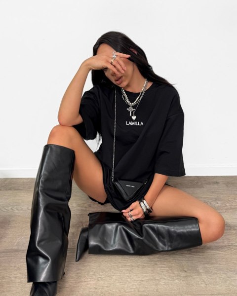 T-shirt czarny bawełniany oversize luźny haft La Milla