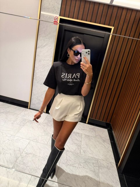 T-shirt czarny wiskoza poduszki Paris haft La Milla