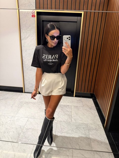 T-shirt czarny wiskoza poduszki Paris haft La Milla