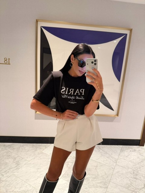 T-shirt czarny wiskoza poduszki Paris haft La Milla