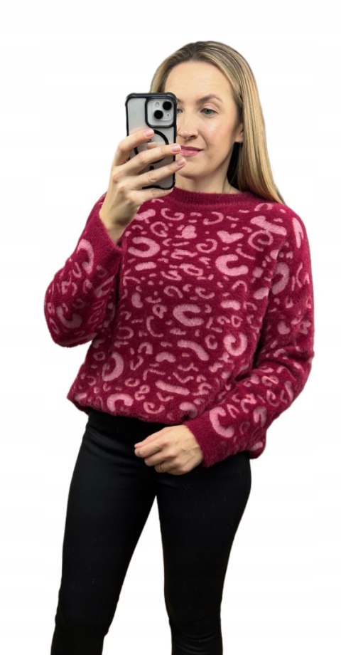 Miękki wzorzysty sweterek oversize luźny panterka cętki wiskoza wełna Miękki wzorzysty sweterek oversize luźny panterka cętki wiskoza wełna