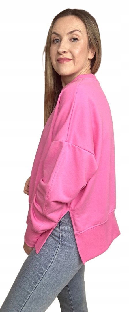 Różowa cukierek bluza oversize bawełniana rozcięcia produkt polski Lenoshka Różowa cukierek bluza oversize bawełniana rozcięcia produkt polski Lenoshka