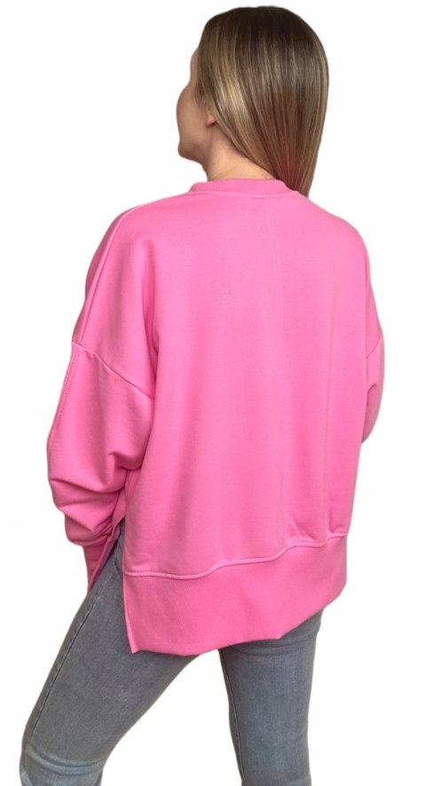 Różowa cukierek bluza oversize bawełniana rozcięcia produkt polski Lenoshka Różowa cukierek bluza oversize bawełniana rozcięcia produkt polski Lenoshka